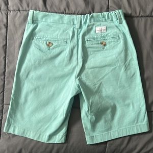Vineyard Vines Boys’ Breaker Shorts; Island Paradise/12